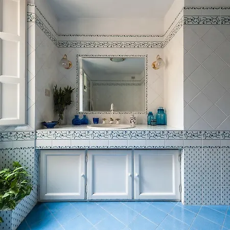 Sui Tetti Apartment