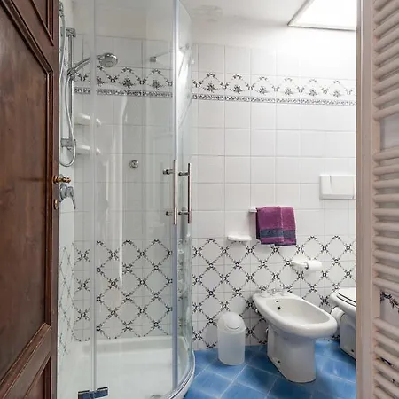 Sui Tetti Apartment